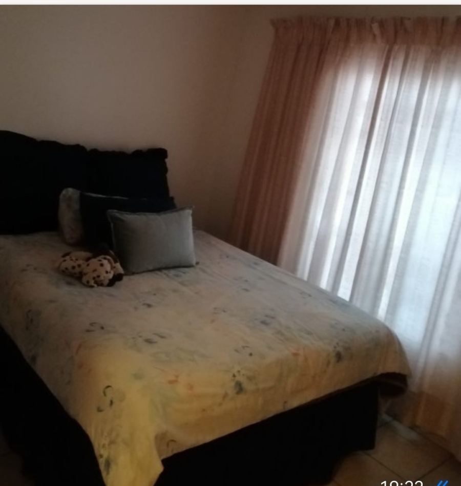 To Let 2 Bedroom Property for Rent in Savanna City Gauteng