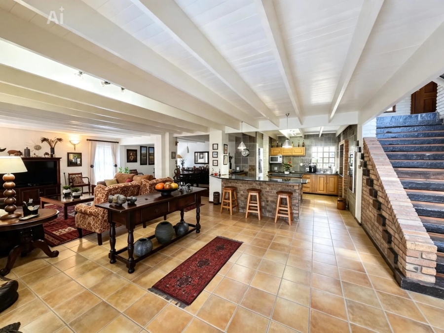 6 Bedroom Property for Sale in Florauna Gauteng