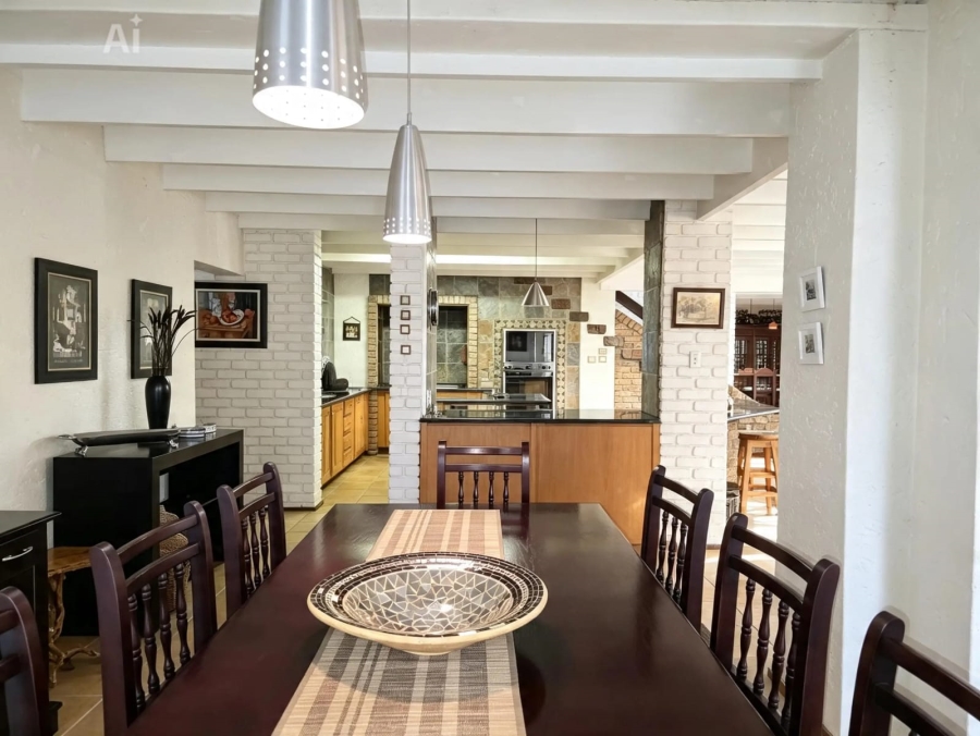 6 Bedroom Property for Sale in Florauna Gauteng
