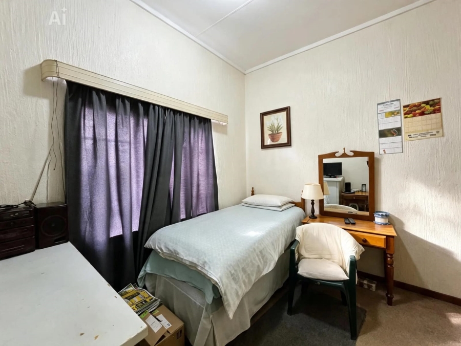 6 Bedroom Property for Sale in Florauna Gauteng