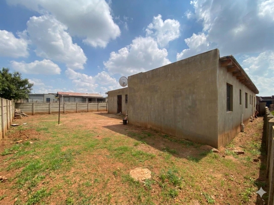 4 Bedroom Property for Sale in Sebokeng Zone 3 Gauteng