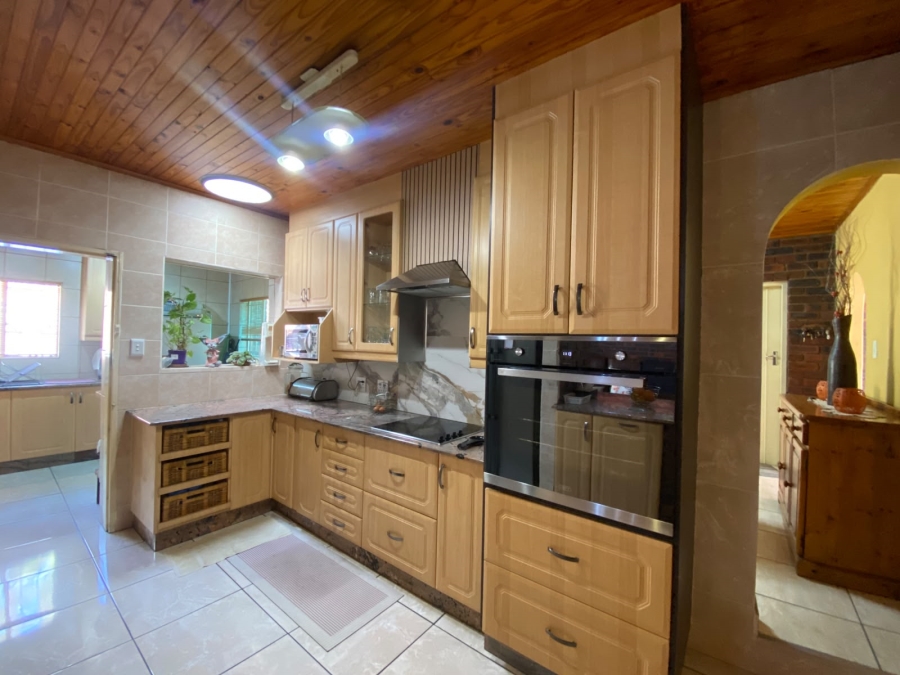 4 Bedroom Property for Sale in Moreleta Park Gauteng
