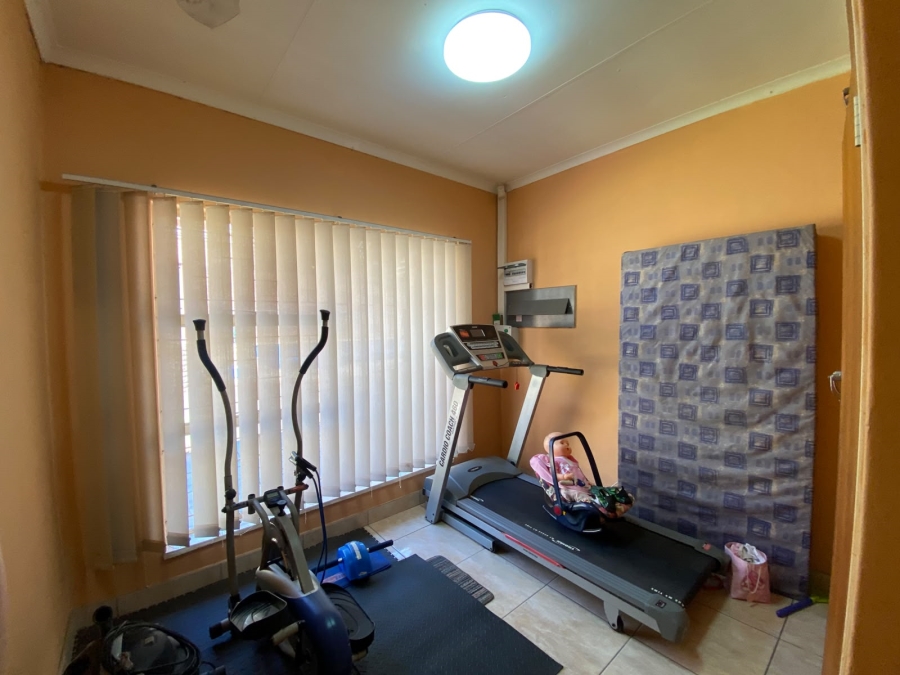4 Bedroom Property for Sale in Moreleta Park Gauteng