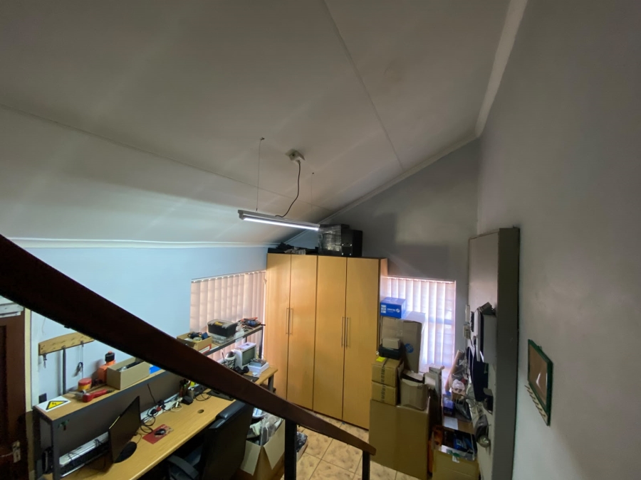 4 Bedroom Property for Sale in Moreleta Park Gauteng