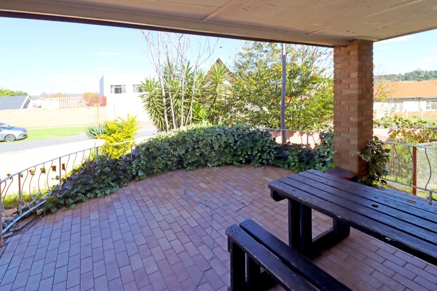 4 Bedroom Property for Sale in Bosmont Gauteng