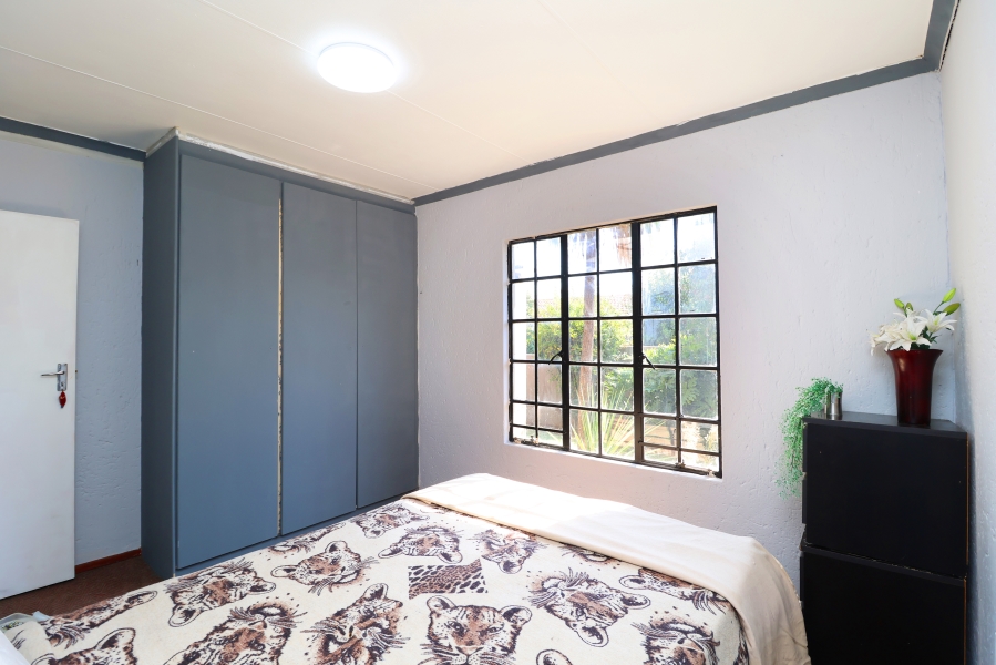 2 Bedroom Property for Sale in Fairland Gauteng
