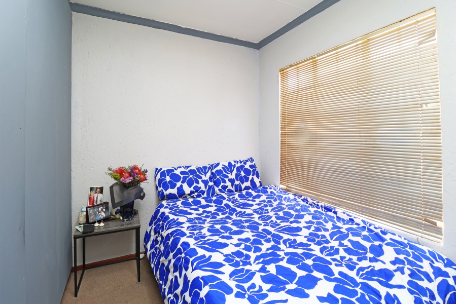 2 Bedroom Property for Sale in Fairland Gauteng