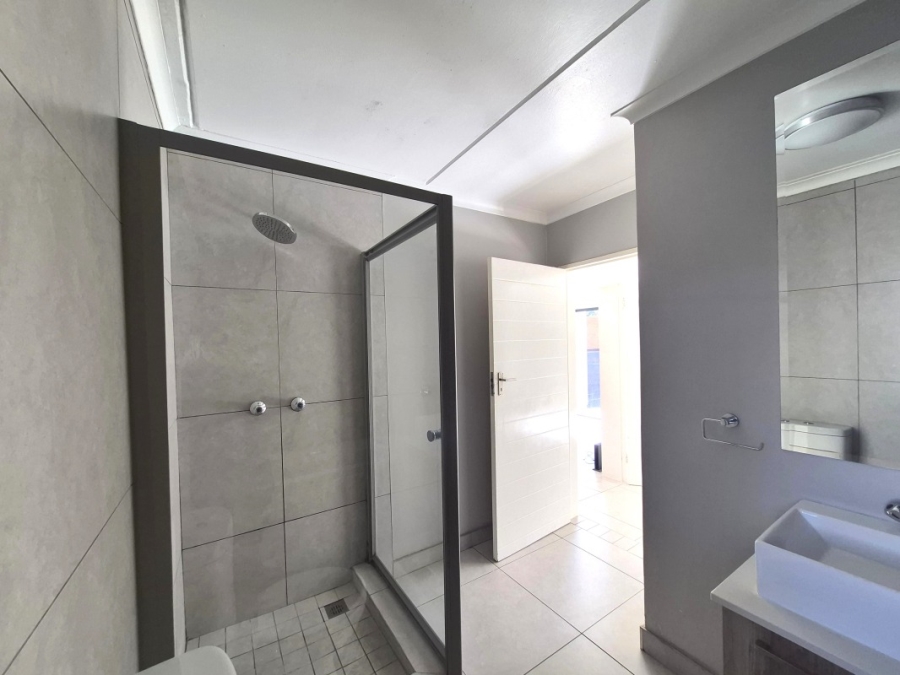 1 Bedroom Property for Sale in Modderfontein Gauteng