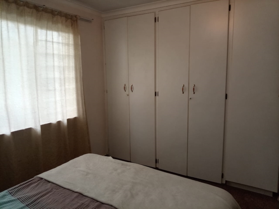 2 Bedroom Property for Sale in Sonneglans Gauteng