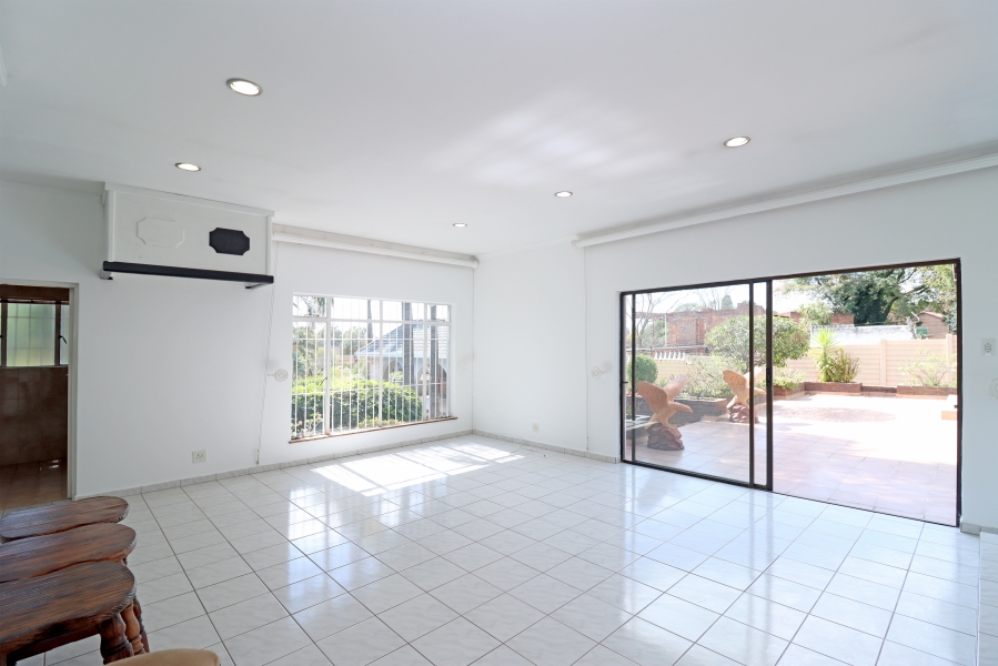 4 Bedroom Property for Sale in Lyndhurst Gauteng
