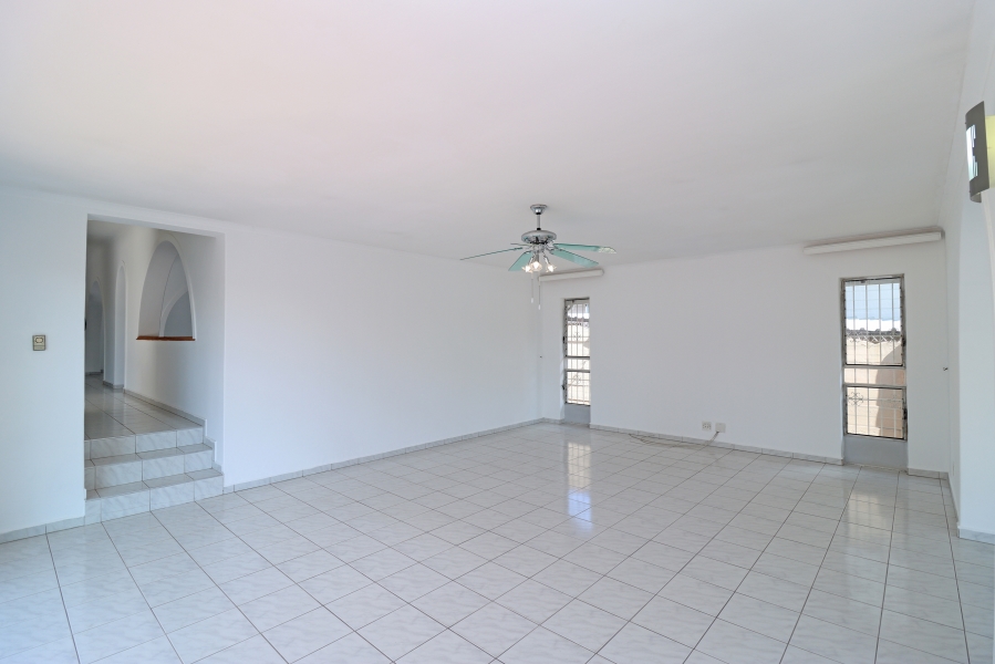 4 Bedroom Property for Sale in Lyndhurst Gauteng