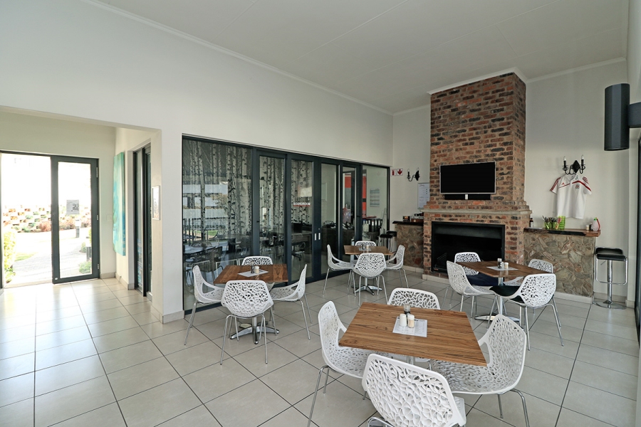 To Let 1 Bedroom Property for Rent in Greenstone Hill Gauteng