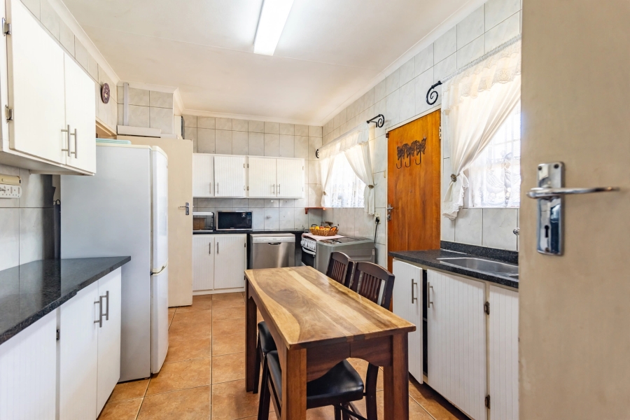 3 Bedroom Property for Sale in Horison Gauteng