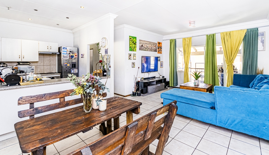2 Bedroom Property for Sale in Sundowner Gauteng
