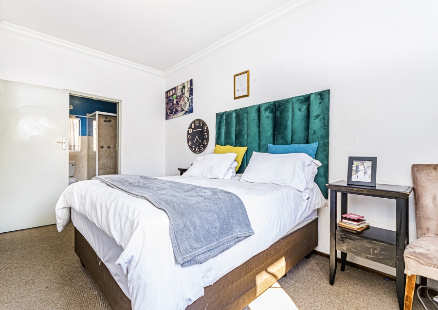 2 Bedroom Property for Sale in Sundowner Gauteng