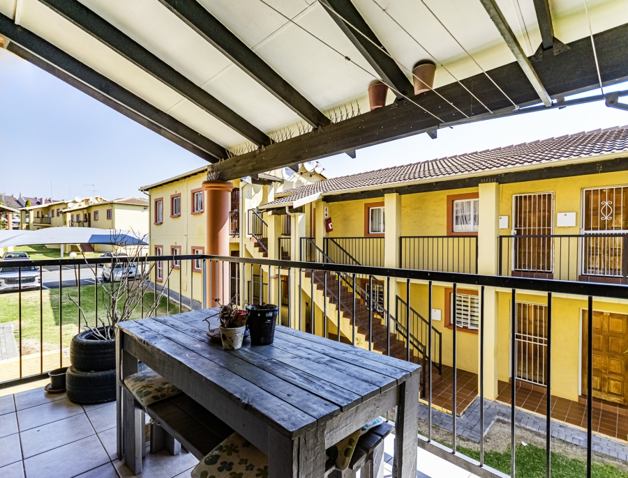 2 Bedroom Property for Sale in Sundowner Gauteng