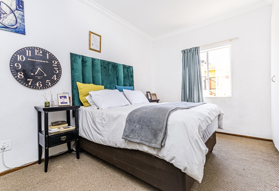 2 Bedroom Property for Sale in Sundowner Gauteng