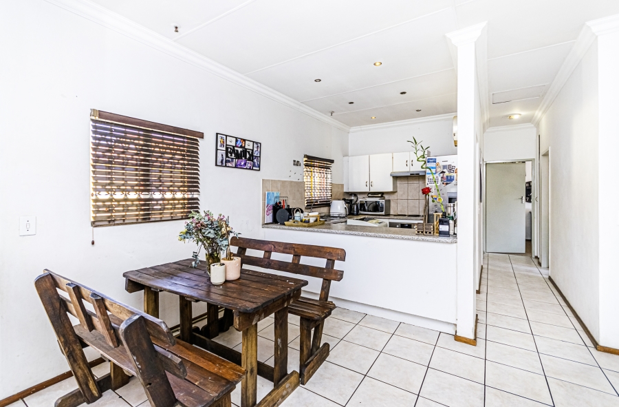 2 Bedroom Property for Sale in Sundowner Gauteng