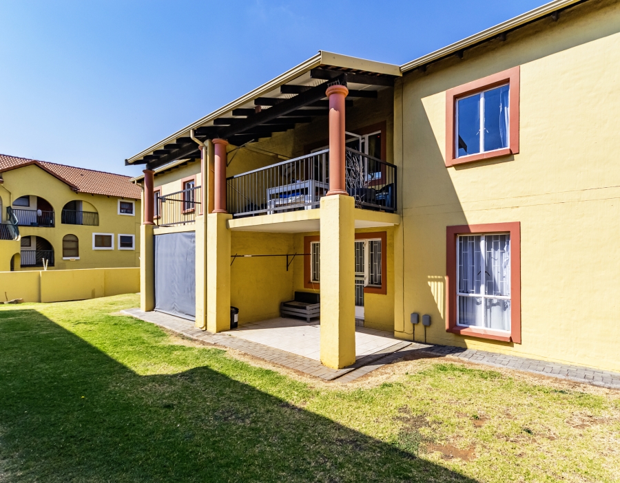 2 Bedroom Property for Sale in Sundowner Gauteng