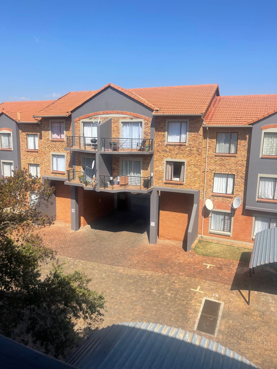 2 Bedroom Property for Sale in Halfway Gardens Gauteng