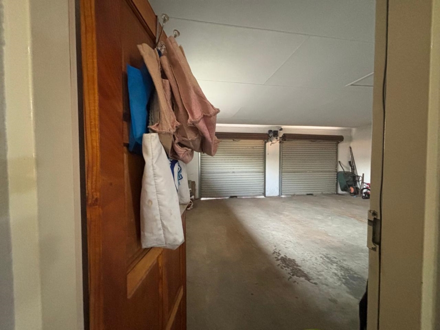 1 Bedroom Property for Sale in Brackenhurst Gauteng