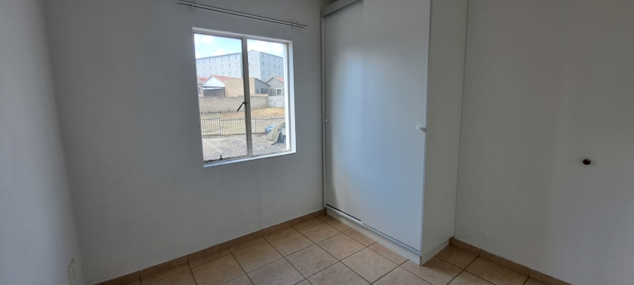 2 Bedroom Property for Sale in Fleurhof Gauteng