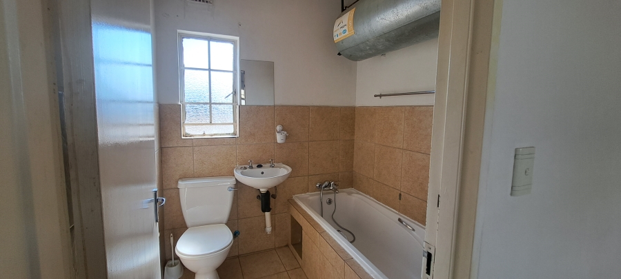 2 Bedroom Property for Sale in Fleurhof Gauteng