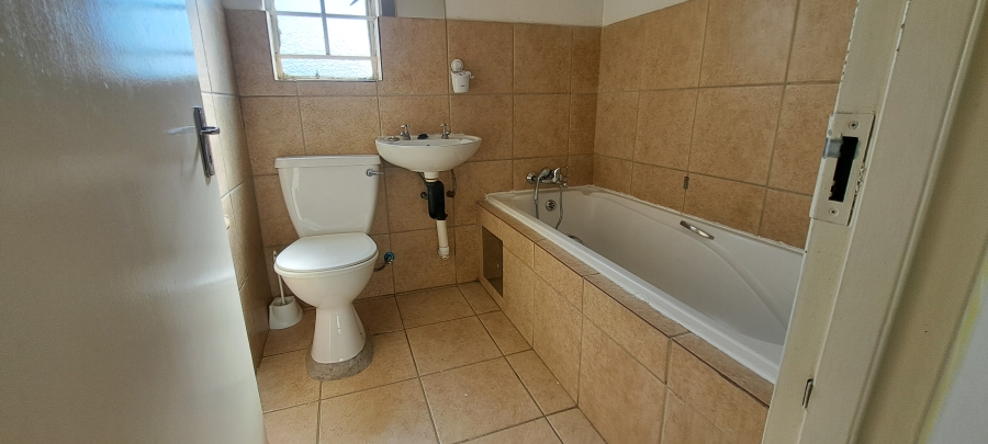 2 Bedroom Property for Sale in Fleurhof Gauteng