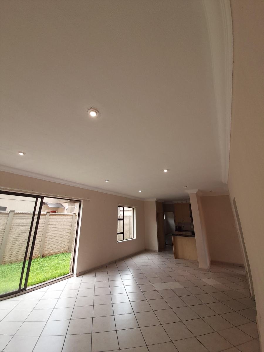 3 Bedroom Property for Sale in Sylviavale Gauteng