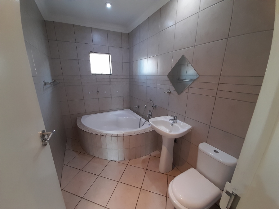 3 Bedroom Property for Sale in Sylviavale Gauteng