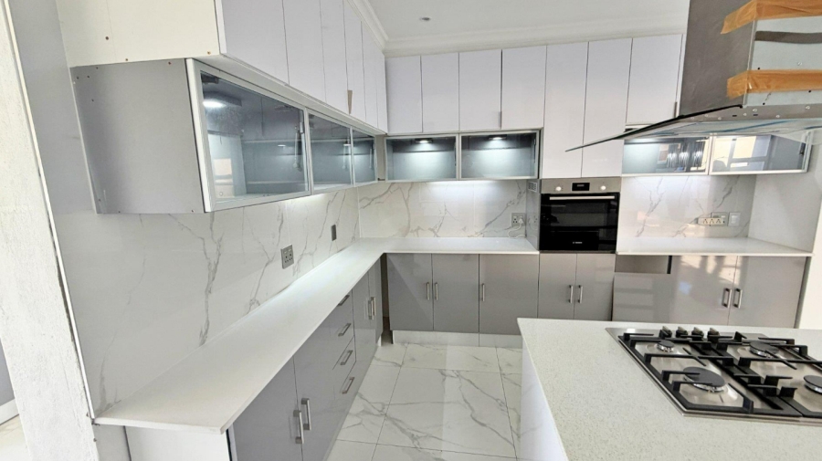 To Let 5 Bedroom Property for Rent in Sagewood Gauteng