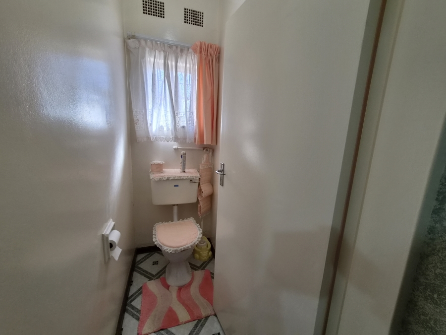 3 Bedroom Property for Sale in Hurlyvale Gauteng