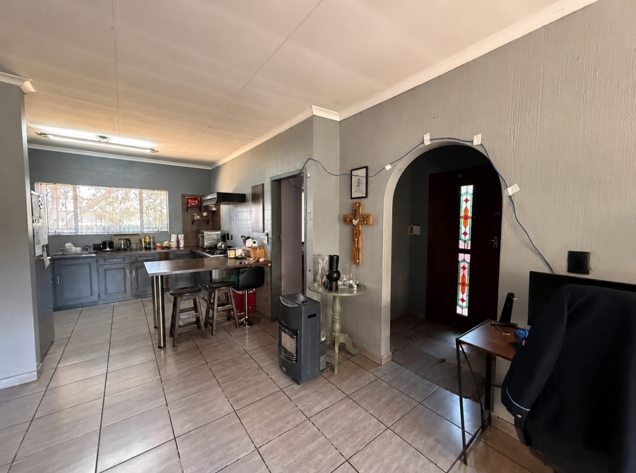 4 Bedroom Property for Sale in Verwoerdpark Gauteng