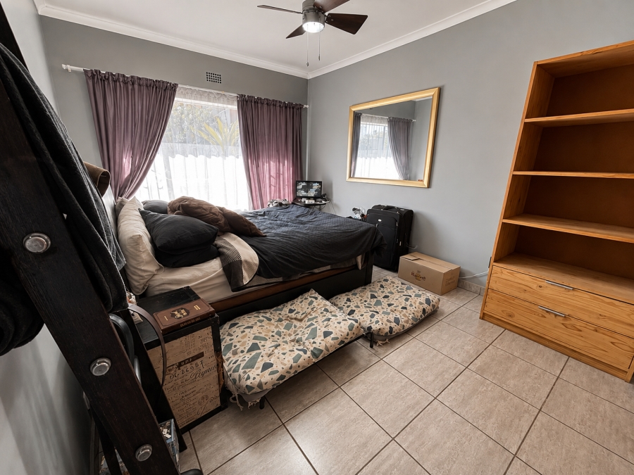 4 Bedroom Property for Sale in Verwoerdpark Gauteng