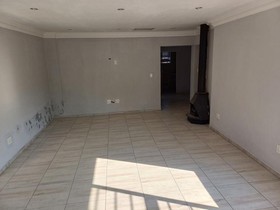 To Let 2 Bedroom Property for Rent in Tedderfield A H Gauteng