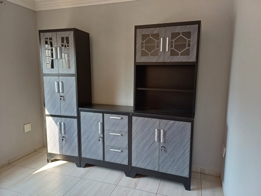 To Let 2 Bedroom Property for Rent in Tedderfield A H Gauteng