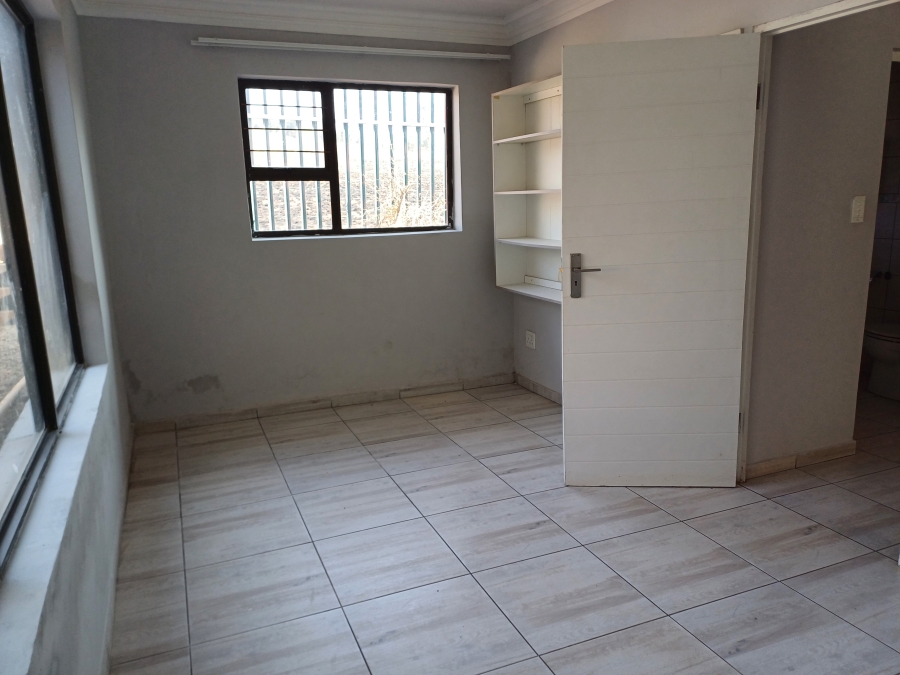 To Let 2 Bedroom Property for Rent in Tedderfield A H Gauteng