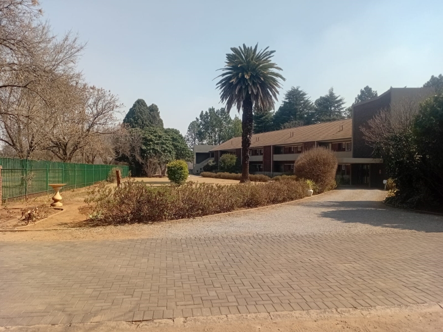 To Let 2 Bedroom Property for Rent in Three Rivers Gauteng