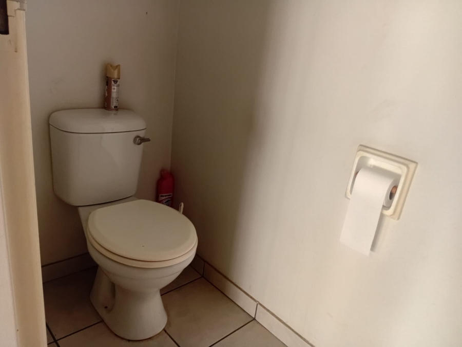 To Let 2 Bedroom Property for Rent in Three Rivers Gauteng