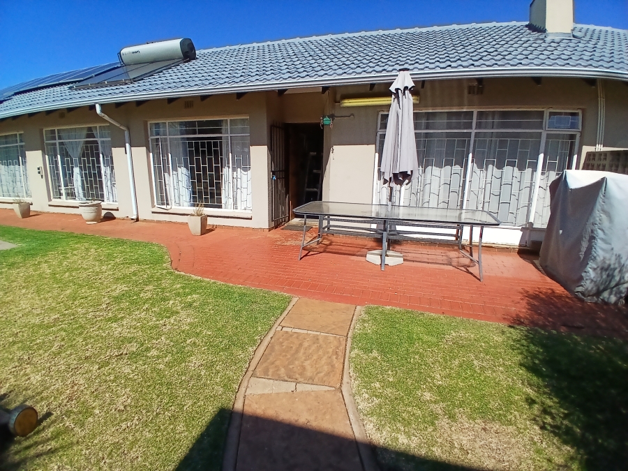 4 Bedroom Property for Sale in Dalpark Proper Gauteng