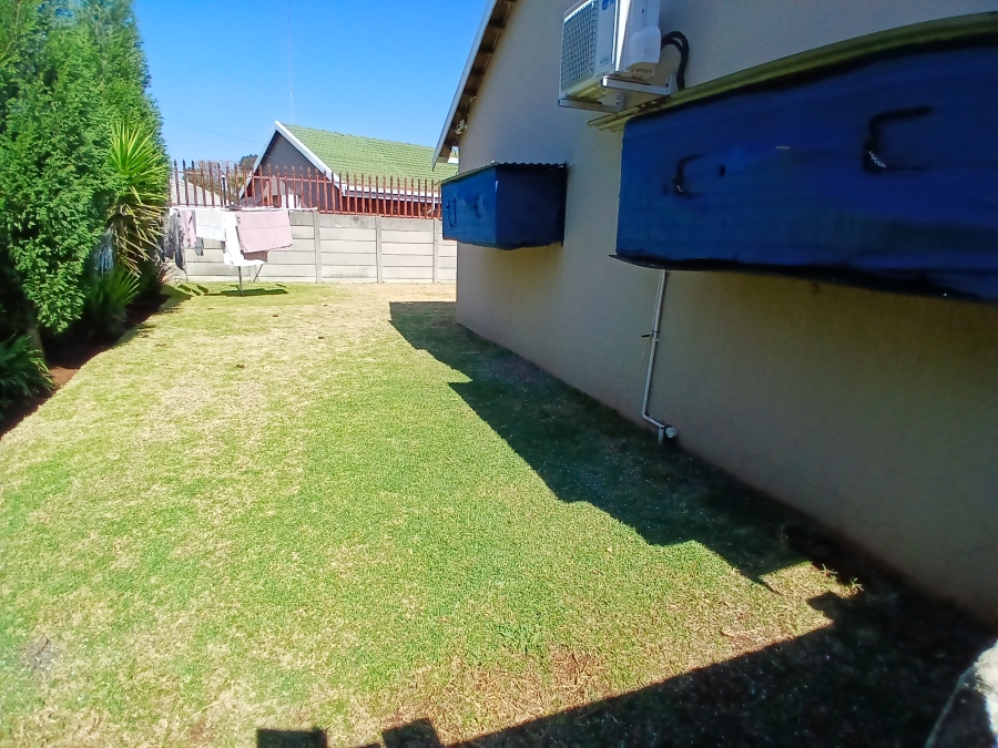 4 Bedroom Property for Sale in Dalpark Proper Gauteng