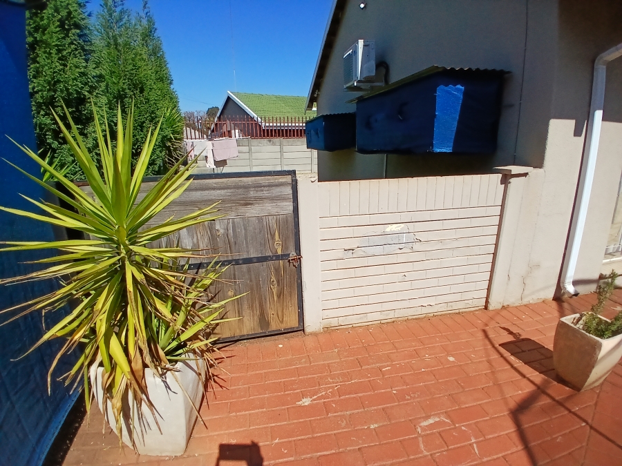 4 Bedroom Property for Sale in Dalpark Proper Gauteng