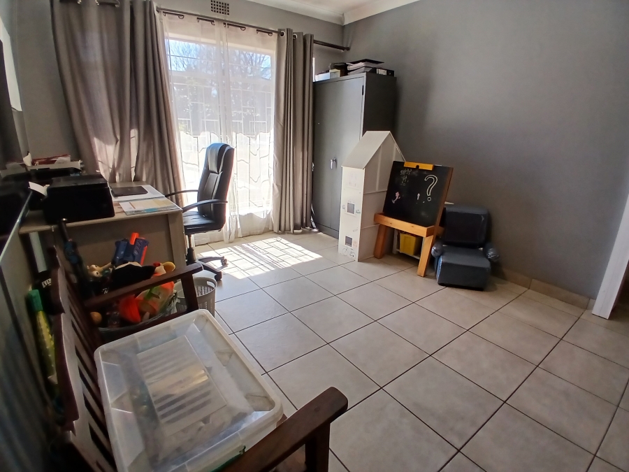 4 Bedroom Property for Sale in Dalpark Proper Gauteng
