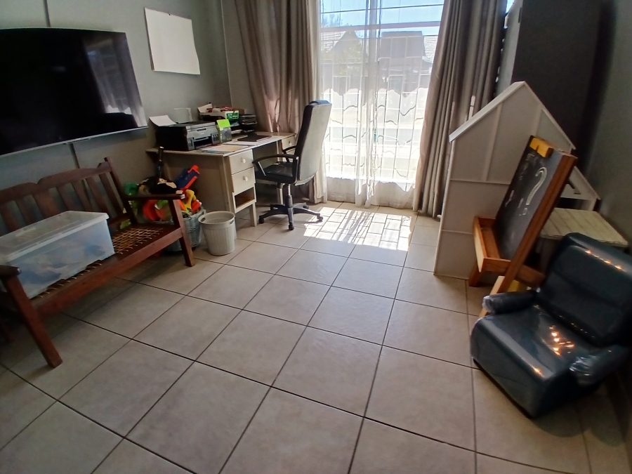 4 Bedroom Property for Sale in Dalpark Proper Gauteng