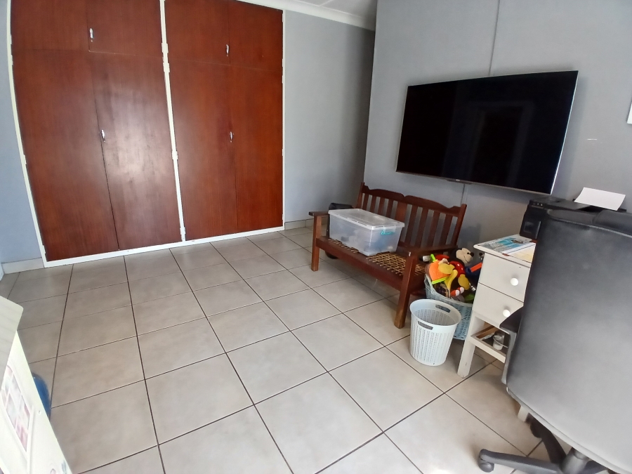4 Bedroom Property for Sale in Dalpark Proper Gauteng
