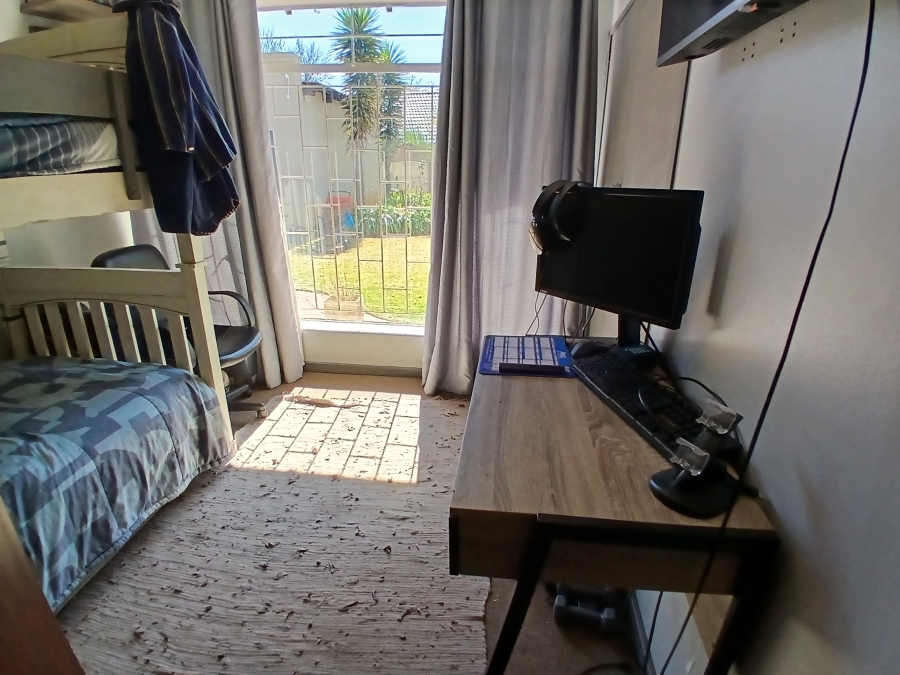 4 Bedroom Property for Sale in Dalpark Proper Gauteng