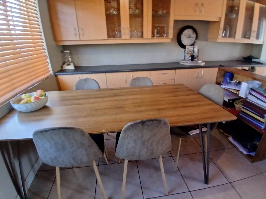 4 Bedroom Property for Sale in Dalpark Proper Gauteng