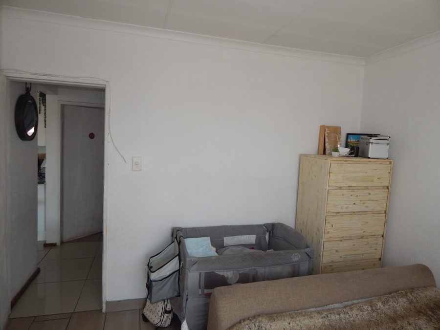 2 Bedroom Property for Sale in Chloorkop Gauteng