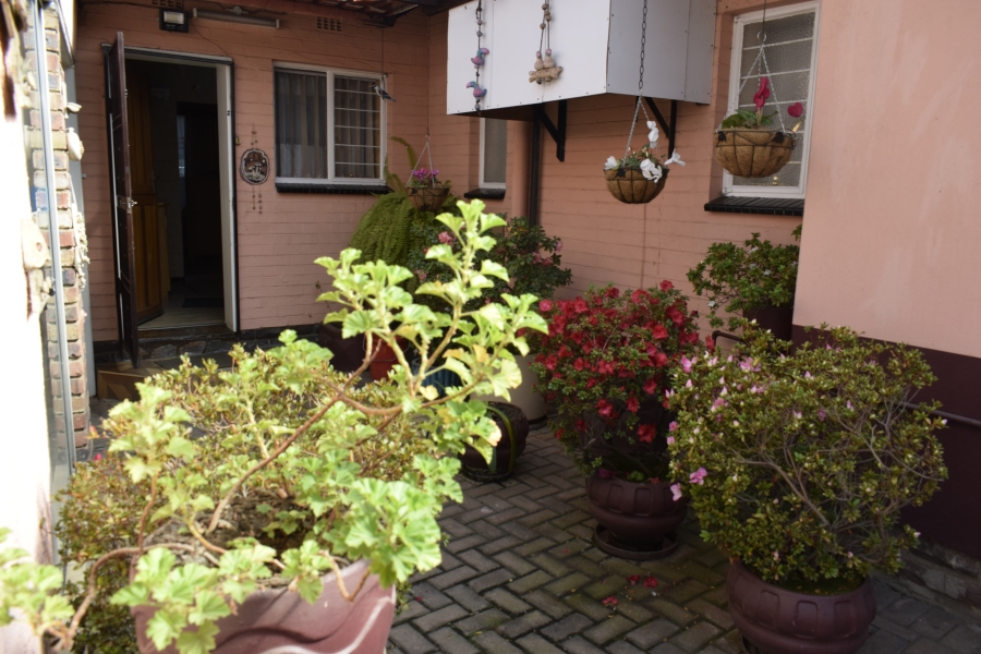 3 Bedroom Property for Sale in Farrar Park Gauteng