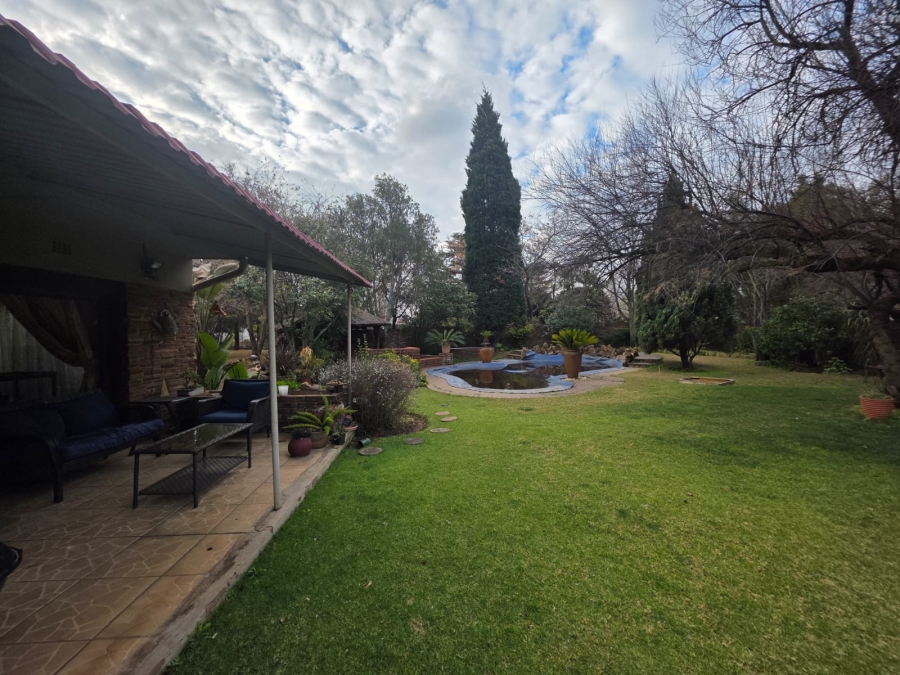3 Bedroom Property for Sale in Mantevrede Gauteng